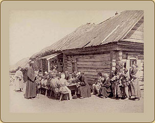 Дмитриев М.П. Народная столовая в селе Черновском Сергачского уезда